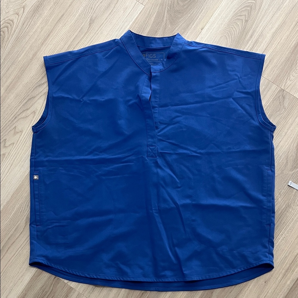 Figs Women's Scrub Set - Picture 2 of 5